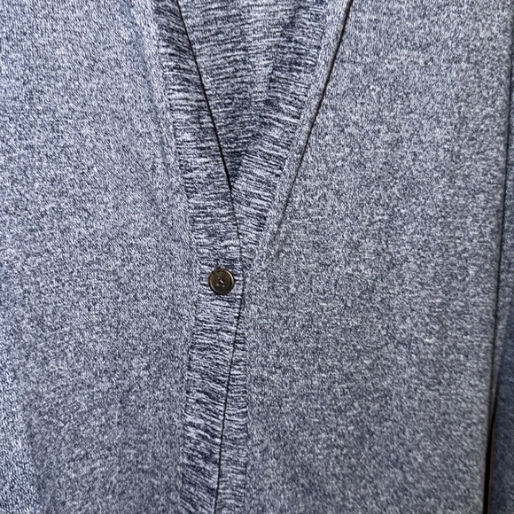 Women's Blue Cardigan Sweater 1 button, belt, size large Cuddle Duds - Picture 5 of 5